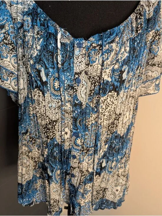 Signature By Larry Levine Woman Blue & Black Paisley Button Front Blouse 1X - Picture 2 of 6